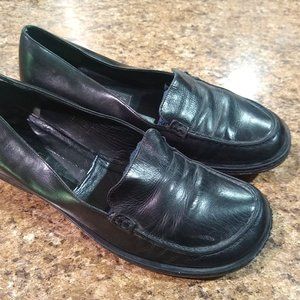 Vintage Via Spiga Italian Size 8M Ladies Black Leather Flats/Loafers